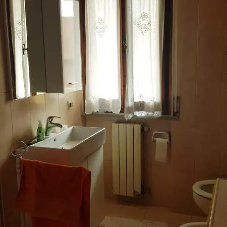 A Due Passi Dal Mare * Lerici