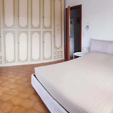 A Due Passi Dal Mare