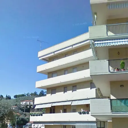 A Due Passi Dal Mare Daire Lerici