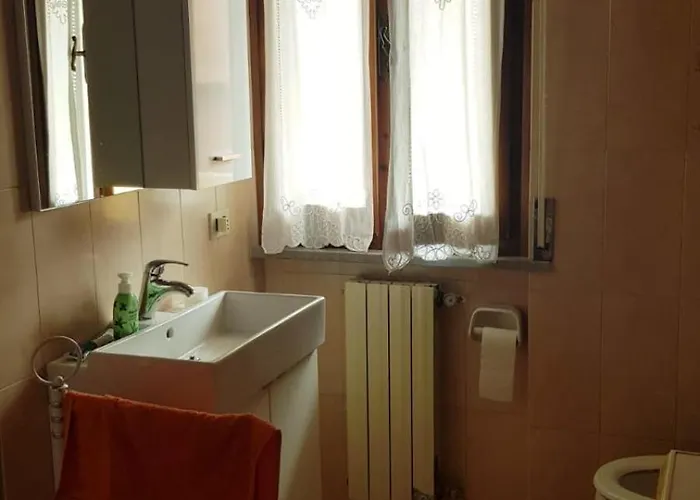 A Due Passi Dal Mare * Lerici